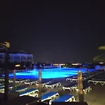 & 戛纳